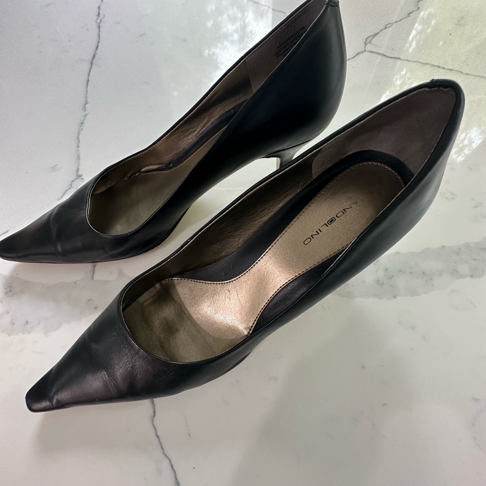 Bandolino Black Heels